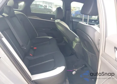 2026 Kia K5 Gt-Line Fwd z USA, uszkodzony, nr VIN KNAG64J75T5402083